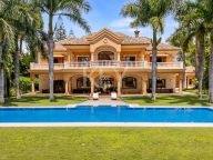 Villa for sale in Guadalmina Baja, San Pedro de Alcantara