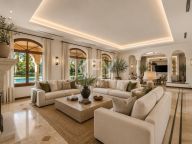 Villa en venta en Guadalmina Baja, San Pedro de Alcantara