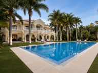Villa en venta en Guadalmina Baja, San Pedro de Alcantara