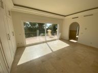 Villa en venta en La Quinta, Benahavis