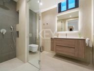 Villa for sale in Altos de Puente Romano, Marbella Golden Mile