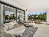 Villa en venta en Altos de Puente Romano, Marbella Golden Mile