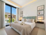 Villa for sale in Altos de Puente Romano, Marbella Golden Mile