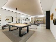 Villa for sale in Altos de Puente Romano, Marbella Golden Mile