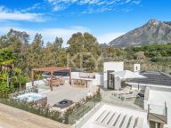 Villa en venta en Altos de Puente Romano, Marbella Golden Mile