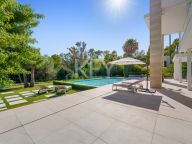 Villa for sale in Altos de Puente Romano, Marbella Golden Mile