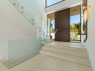 Villa for sale in Altos de Puente Romano, Marbella Golden Mile