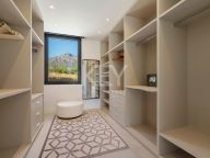 Villa for sale in Altos de Puente Romano, Marbella Golden Mile