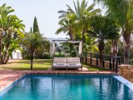 Villa for sale in Los Altos de los Monteros, Marbella East
