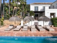 Villa for sale in Los Altos de los Monteros, Marbella East