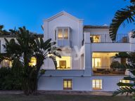 Villa for sale in Los Altos de los Monteros, Marbella East