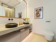 Villa for sale in La Quinta, Benahavis