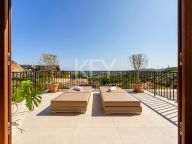 Villa for sale in La Quinta, Benahavis