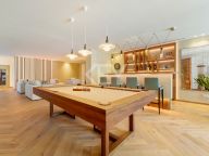 Villa for sale in La Quinta, Benahavis