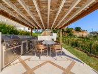 Villa for sale in La Quinta, Benahavis