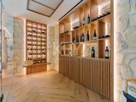 Villa for sale in La Quinta, Benahavis