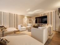 Villa for sale in La Quinta, Benahavis