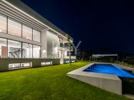Villa en venta en Paraiso Alto, Benahavis