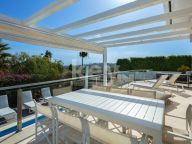 Villa for sale in Nueva Andalucia