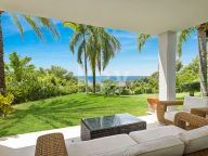Villa for rent in El Rosario, Marbella East