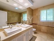 Villa for sale in Paraiso Barronal, Estepona