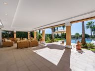 Villa en venta en Paraiso Barronal, Estepona