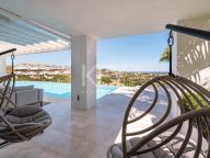 Villa for sale in Los Flamingos Golf, Benahavis