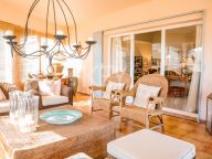 Villa for sale in Fuente del Espanto, Benahavis