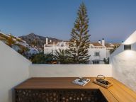 Town House for sale in Altos de Puente Romano, Marbella Golden Mile