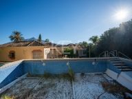 Villa en venta en Las Brisas, Nueva Andalucia