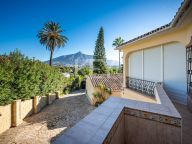 Villa en venta en Las Brisas, Nueva Andalucia