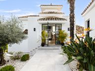 Villa en venta en Los Naranjos Hill Club, Nueva Andalucia