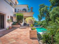 Villa for sale in Forest Hills, Estepona