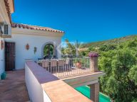 Villa for sale in Forest Hills, Estepona