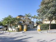 Apartment for sale in Rio Real, Marbella East