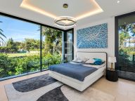 Villa for sale in New Golden Mile, Estepona