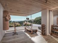 Villa for sale in El Madroñal, Benahavis