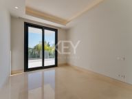 Villa en venta en Lomas del Virrey, Marbella Golden Mile