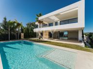 Villa for sale in Lomas del Virrey, Marbella Golden Mile