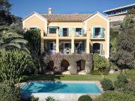 Villa en venta en El Madroñal, Benahavis