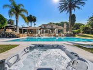 Villa for sale in Rio Real, Marbella East