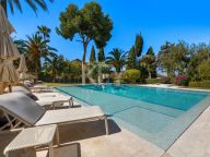 Villa for sale in Rio Real, Marbella East