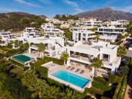 Villa en venta en Haza del Conde, Nueva Andalucia