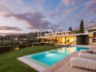 Villa for sale in La Quinta, Benahavis