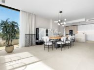 Villa Pareada en venta en Le Blanc, Marbella Golden Mile