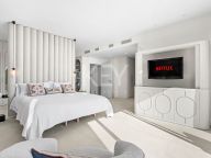 Villa Pareada en venta en Le Blanc, Marbella Golden Mile