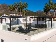 Villa Pareada en venta en Le Blanc, Marbella Golden Mile