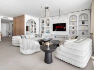 Villa Pareada en venta en Le Blanc, Marbella Golden Mile