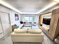 Apartamento en venta en Playa Rocio, Marbella - Puerto Banus