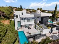 Villa for sale in Marbesa, Marbella East